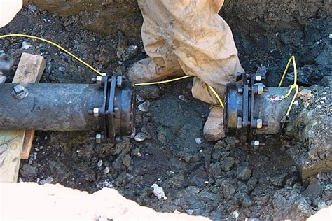 atmos gas leak number|Persistent natural gas leaks draw scrutiny, inspire .